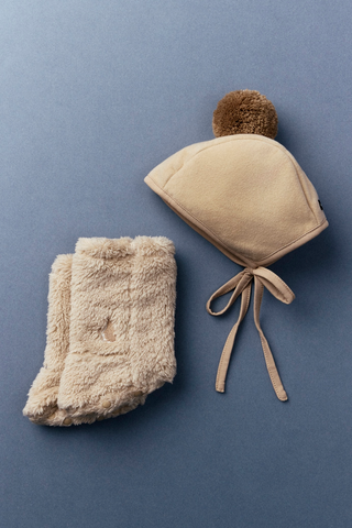 [Set] Winter Bonnet & Booties Set