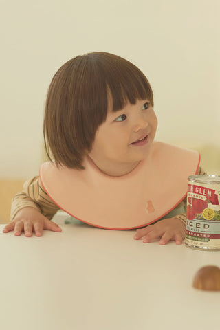Konny Bib Piped Edge 5-Piece Gift Set